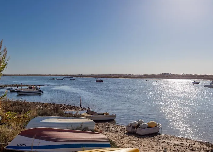 Brisa Do Mar, River Front Apartment